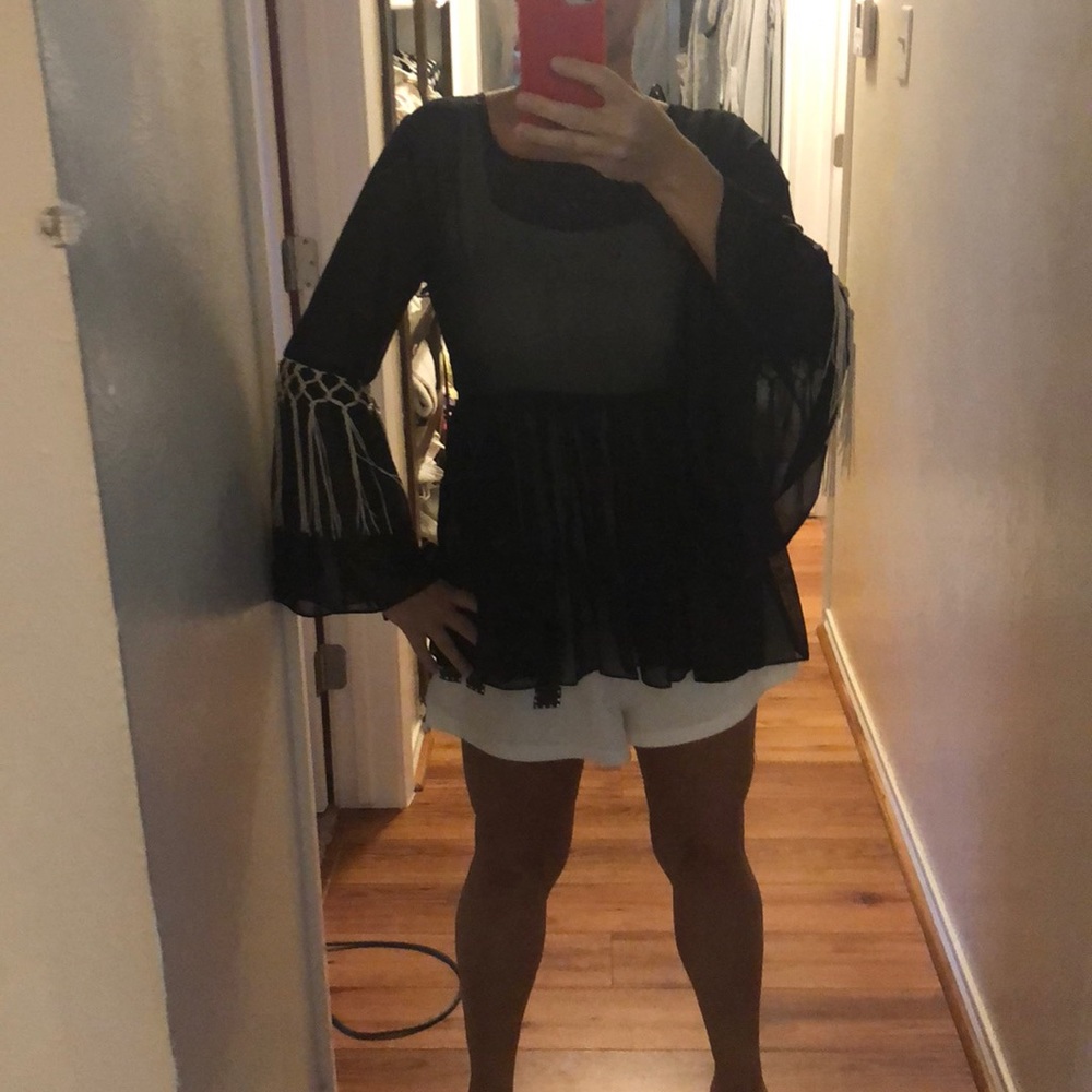 Sheer fringe sleeve blouse